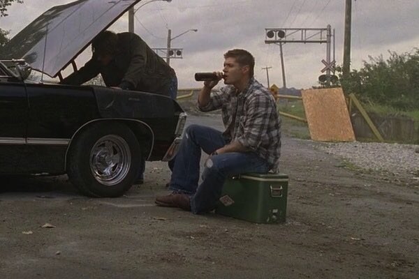 rookbird78's tweet photo. Call me nostalgic but I want another #greencooler scene 😢😉🍀 https://t.co/QhmzYG9xv8