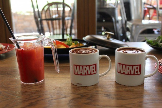 Shinichi Ando お知らせ シビル ウォー 公開記念マーベル カフェでが本日オープン 渋谷にあるjinnan Cafe 東京都渋谷区神南１丁目１７５ クーラビルb1f にて４ １３まで T Co 9oahz1t65d T Co Hfxa6fnszd Twitter