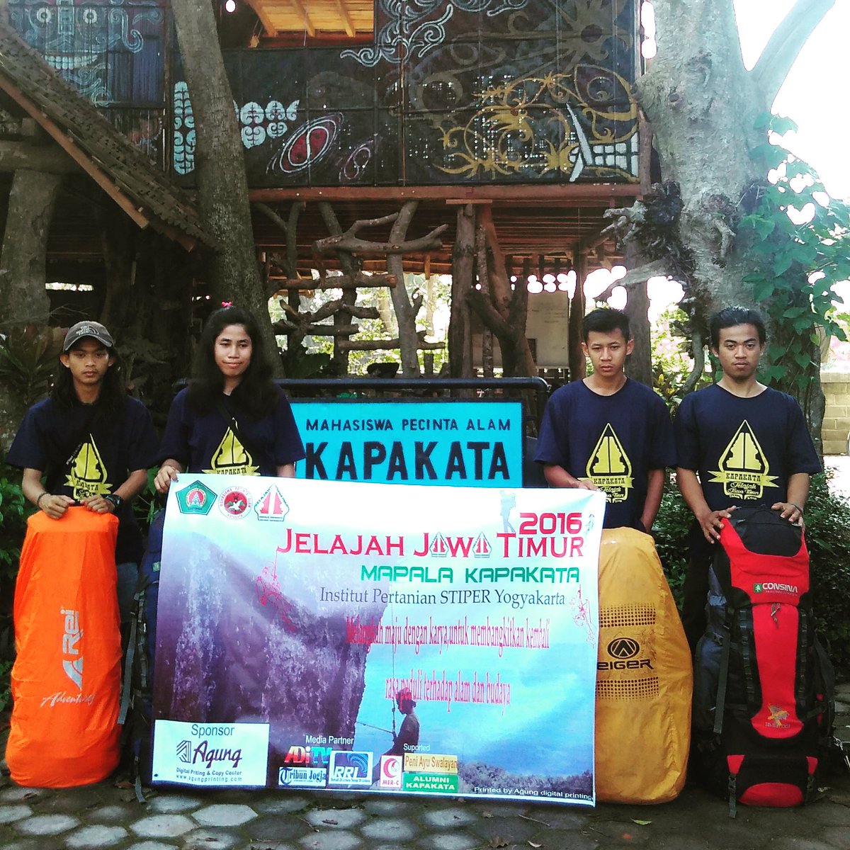 Lalu disusul tim divisi panjat tebing di hari senin (28/03). Yang akan berkegiatan di jawa timur juga @pro2jogja