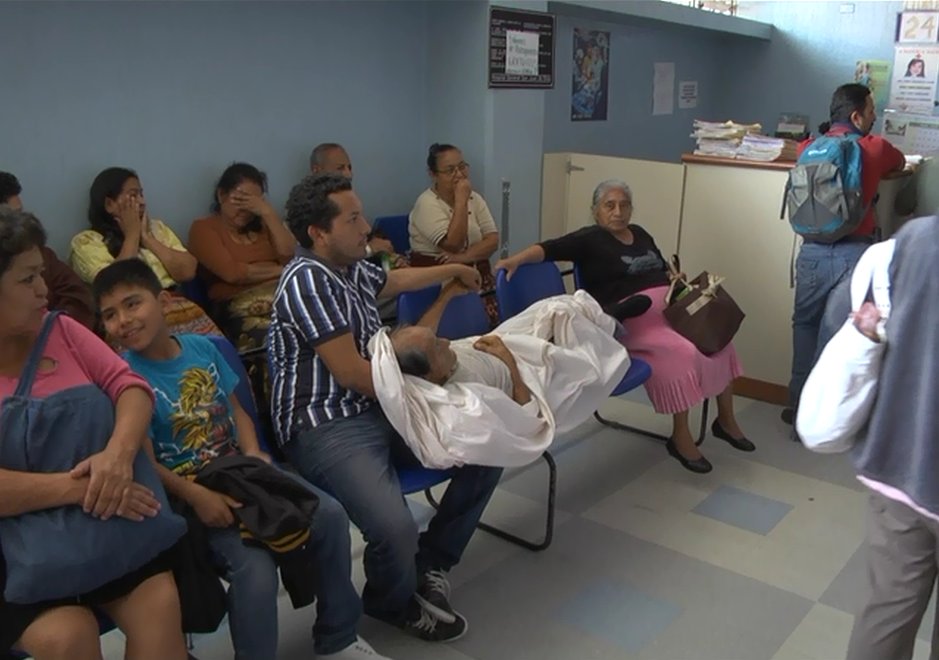 Guatevision_tv's tweet photo. Alcaldes molestos por orden que obliga a invertir en salud y educación https://t.co/cYp3K9fORT https://t.co/AtcWzdHoLN