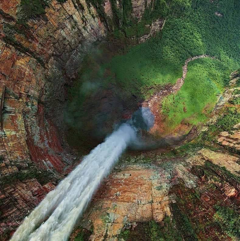 AlejandrooSoyYo's tweet photo. Esto es Venezuela, My Friend https://t.co/iTAuExvzJN