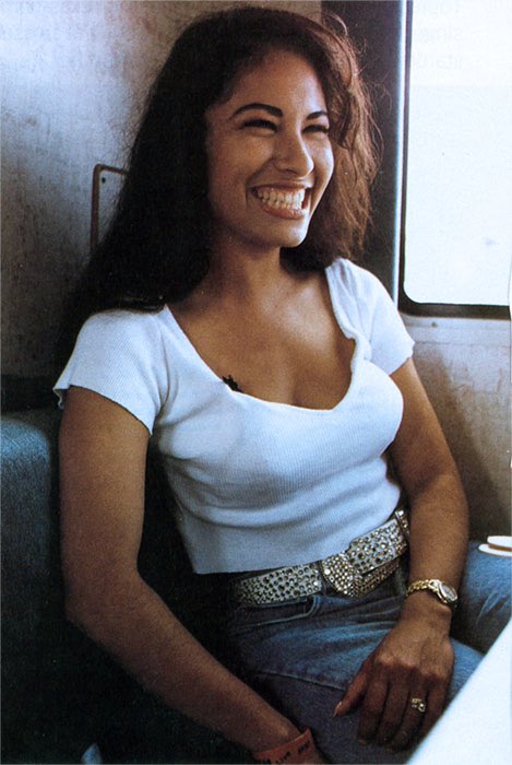 xomichvel's tweet photo. 21 years ago today, Long Live Selena Quintanilla Perez 🌹 https://t.co/rEHkbr3wGa