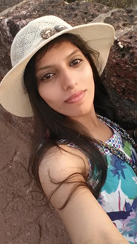 meenausha1's tweet photo. #HatTrick #hatography 😂😂
👒🎩❤ https://t.co/3lvTJElNmW