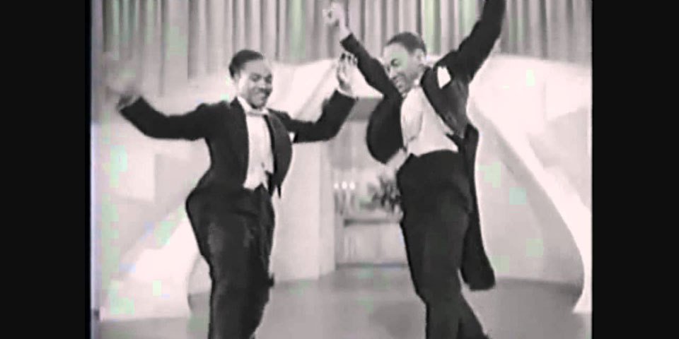 DCuration's tweet photo. ジャッジコメントでダンスバトル会場がシーンと黙り込む。ストリートダンスに大きな影響を与えた偉人ニコラスブラザーズをご存知？ https://t.co/PvDn3zsT85 https://t.co/GfdxUTocj0