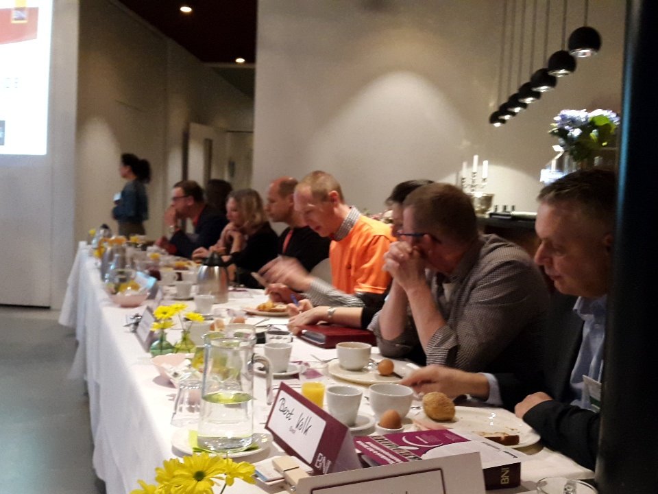En we zijn gestart met een uitstekend ontbijt <a href="/DeBoschvijver/">De Boschvijver</a>! <a href="/BNIMozart/">BNI Mozart</a> geven loont!