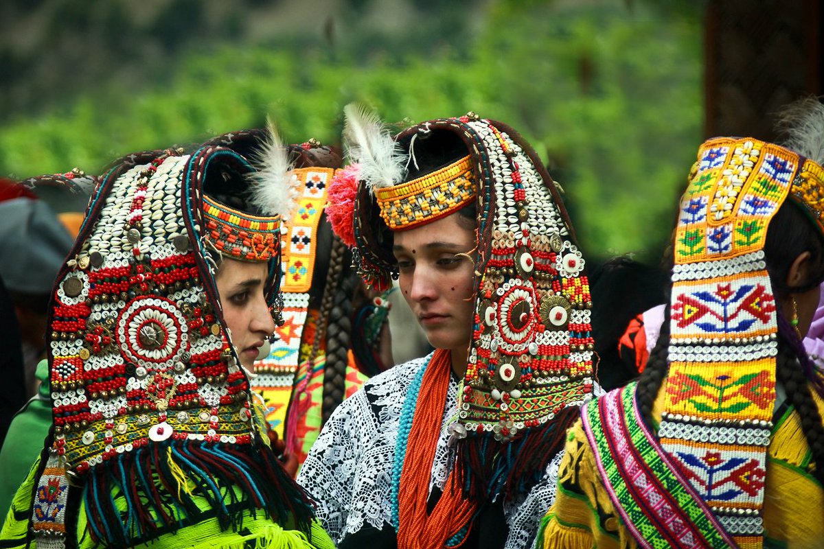 Abhijit Chavda The Kalash People Living In Chitral Present Day Pakistan Practice An Ancient Form Of Rigvedic Hinduism T Co Axb1icwy9x