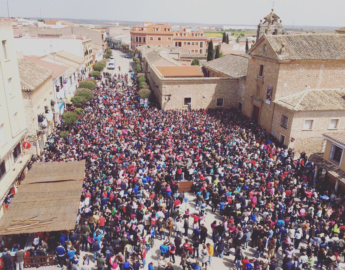 aytosanclemente's tweet photo. Se esperan 15.000 visitantes en la Venida de la Virgen de Rus. Nueva señalización en el Paraje de Rus #venidarus2016 https://t.co/q4T0rwN4Uh