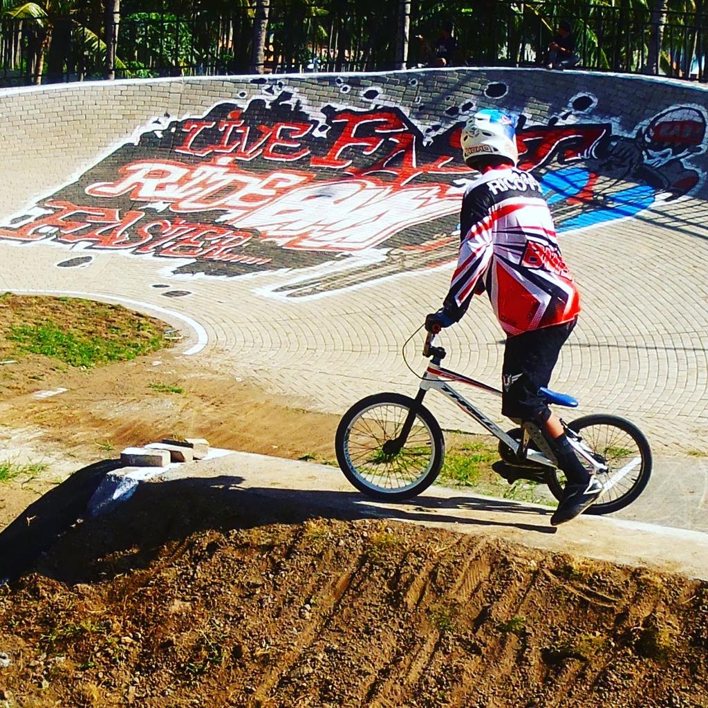 rikofp's tweet photo. International bmx championship 2016 C1 https://t.co/IFAOcTJjLd