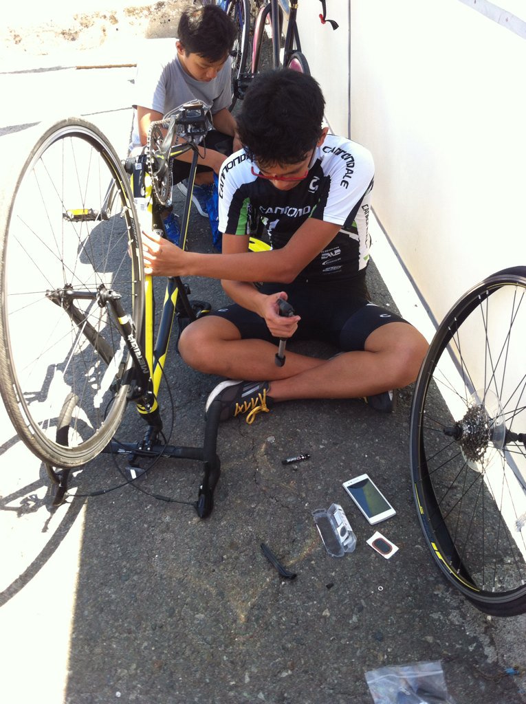 Ljaaaaaay's tweet photo. DISTILLED ICE GAMING #MissingRios #FlatTire #Lubak #Sunog #Patchi #TanLine #TruckToGapo https://t.co/CUepPJNkGb
