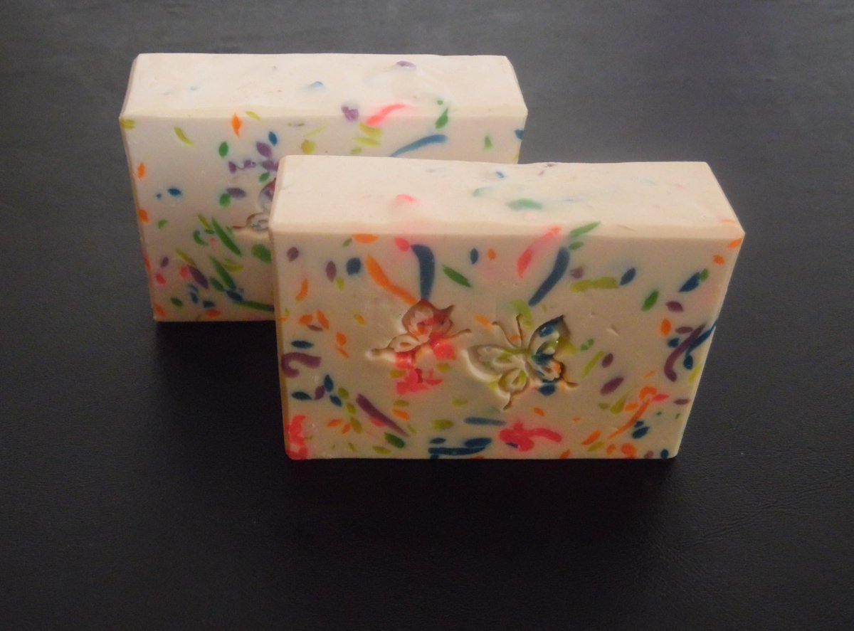 butterfliessoap's tweet photo. Fruitylicious Soap, Handcrafted Soap, Scented Soap, Handmade Soa… https://t.co/s7hqlSMXQF #craftshout #JanuaryTrends https://t.co/g5WFJ7uROQ