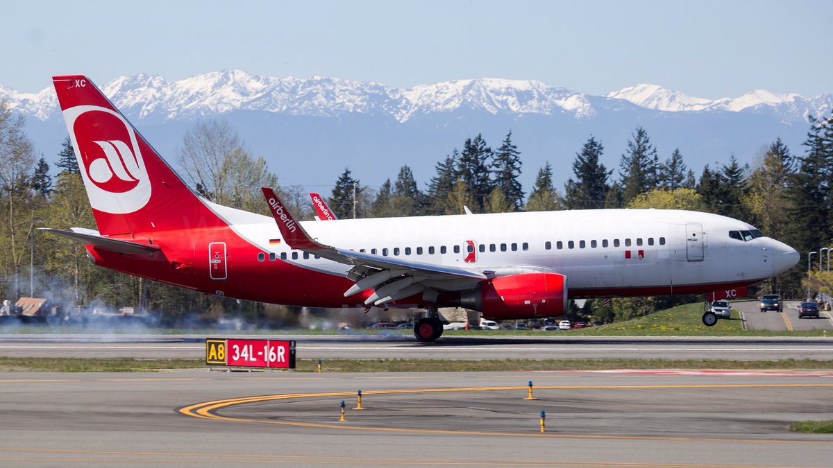 AeroimagesChris's tweet photo. @airberlin D-AHXC arriving to become another @SouthwestAir 737 conversion. https://t.co/JbRc9JLLOo