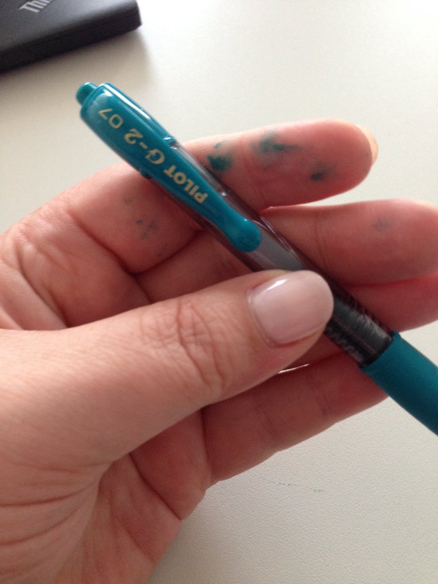 rockshell's tweet photo. Pretty annoyed at my new @PilotPenUSA Teal pen you got two chances and you blew both of them. #usedtobemyfavourite https://t.co/75fs5kO4aP