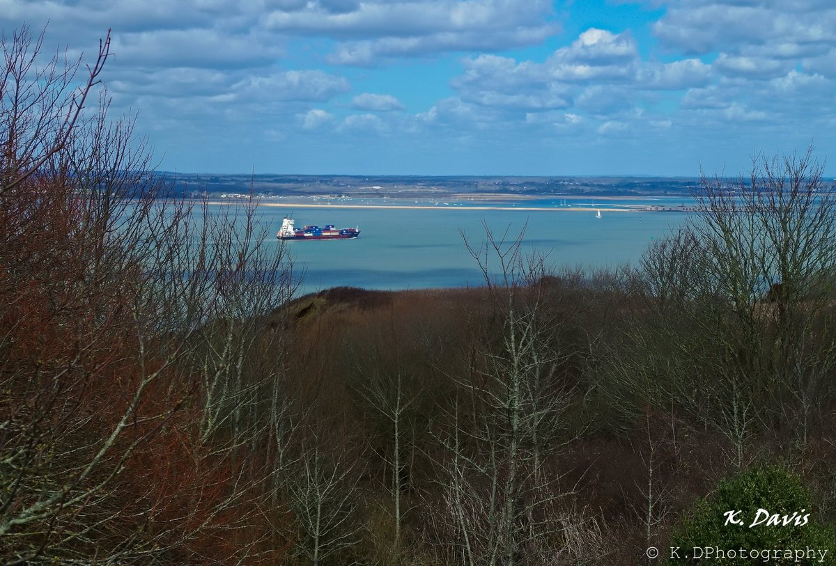 KDPhotography11's tweet photo. Awesome!! Thanks for sharing @RustyFR !!... Same ship from opposite sides of the Solent #sameship :D https://t.co/3UiM4eoKui