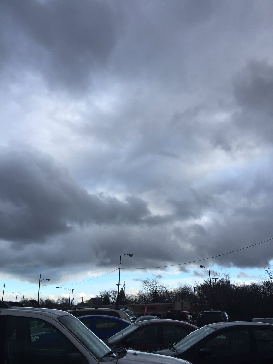 AaliyahCollages's tweet photo. I took these pictures of the sky. I love how the clouds look different on 3 of the pictures. Very interesting. 📷📸☁️ https://t.co/78Gm9f7rAk