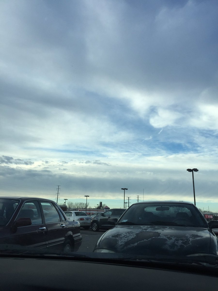 AaliyahCollages's tweet photo. I took these pictures of the sky. I love how the clouds look different on 3 of the pictures. Very interesting. 📷📸☁️ https://t.co/78Gm9f7rAk