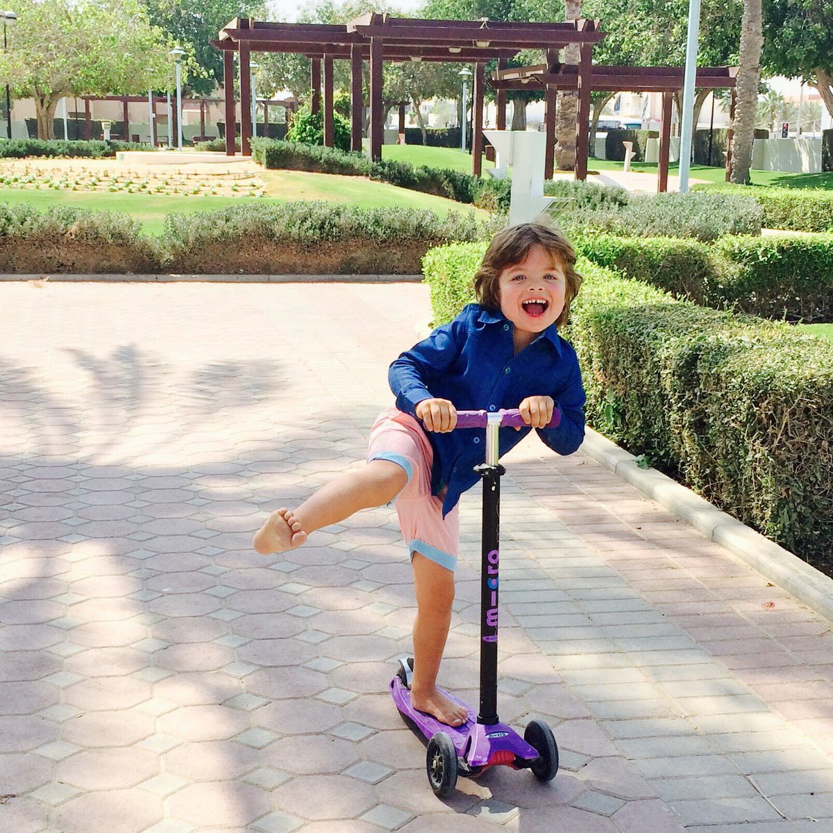 LittleFarasha's tweet photo. It's the weekend! #kidsfashion #dubaikids #dubaikidsstyle #dubai #mydubai #minimicroscooter #kuwait #ksa #oman https://t.co/V7Yq6zIOOv