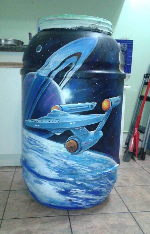 morningshowlisa's tweet photo. Now this is  a #rainbarrell @ECOSUPERIOR brilliant auction featuring painted barrels. Another reason to love #Tbay https://t.co/xo8pBDaqpq