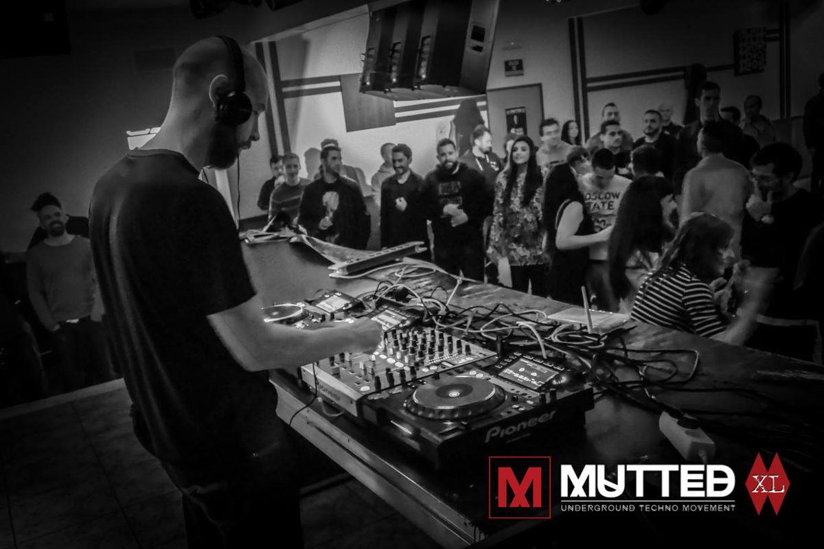 Mutted_Techno's tweet photo. @MarkBroom en la pasada Mutted Xl!! #Musicon #Techno #Mutted https://t.co/YtWXs8xkb6