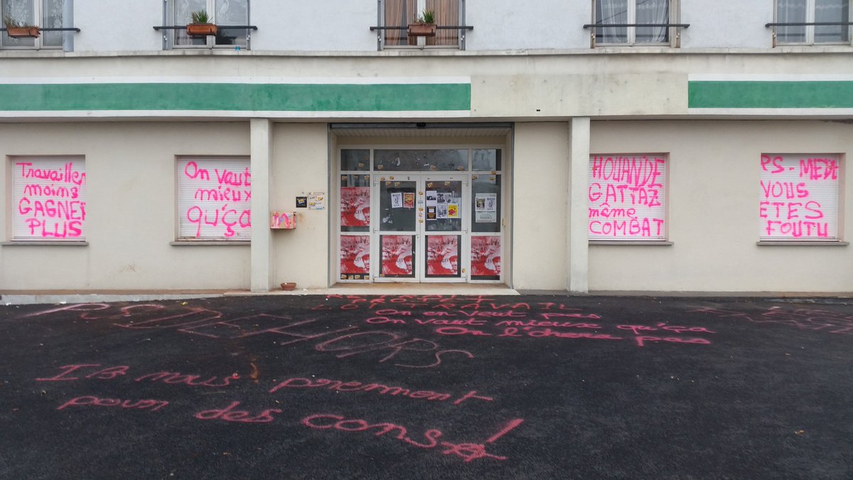 Voir l'image sur Twitter Voir l'image sur Twitter