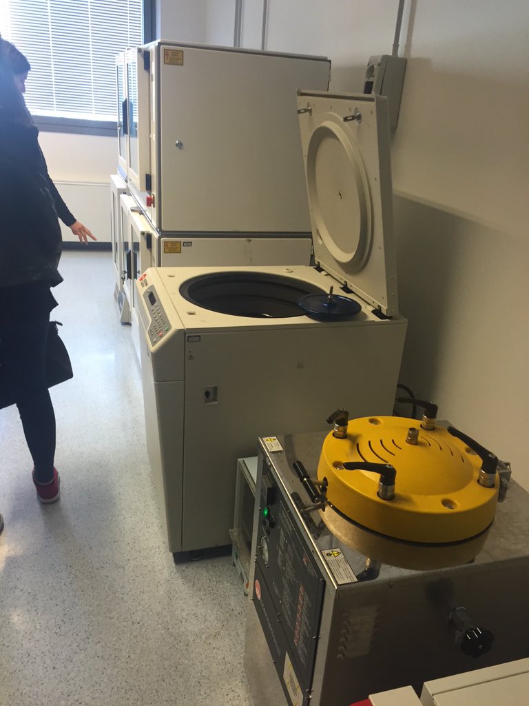 isis_bem's tweet photo. All'interno #ASOC1516 #Rottapharm #Trieste #AreaSciencePark https://t.co/iyc2L6yEzB