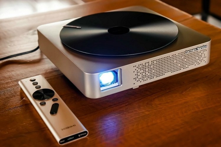 Is het een beamer? Is het een mediabox? De Z4 Aurora is beide! stuff.tv/nl/nieuws/de-z…