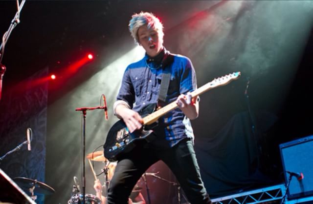 random98L's tweet image. GI VOTE! #5SOSFam #BestFanArmy #iHeartAwards