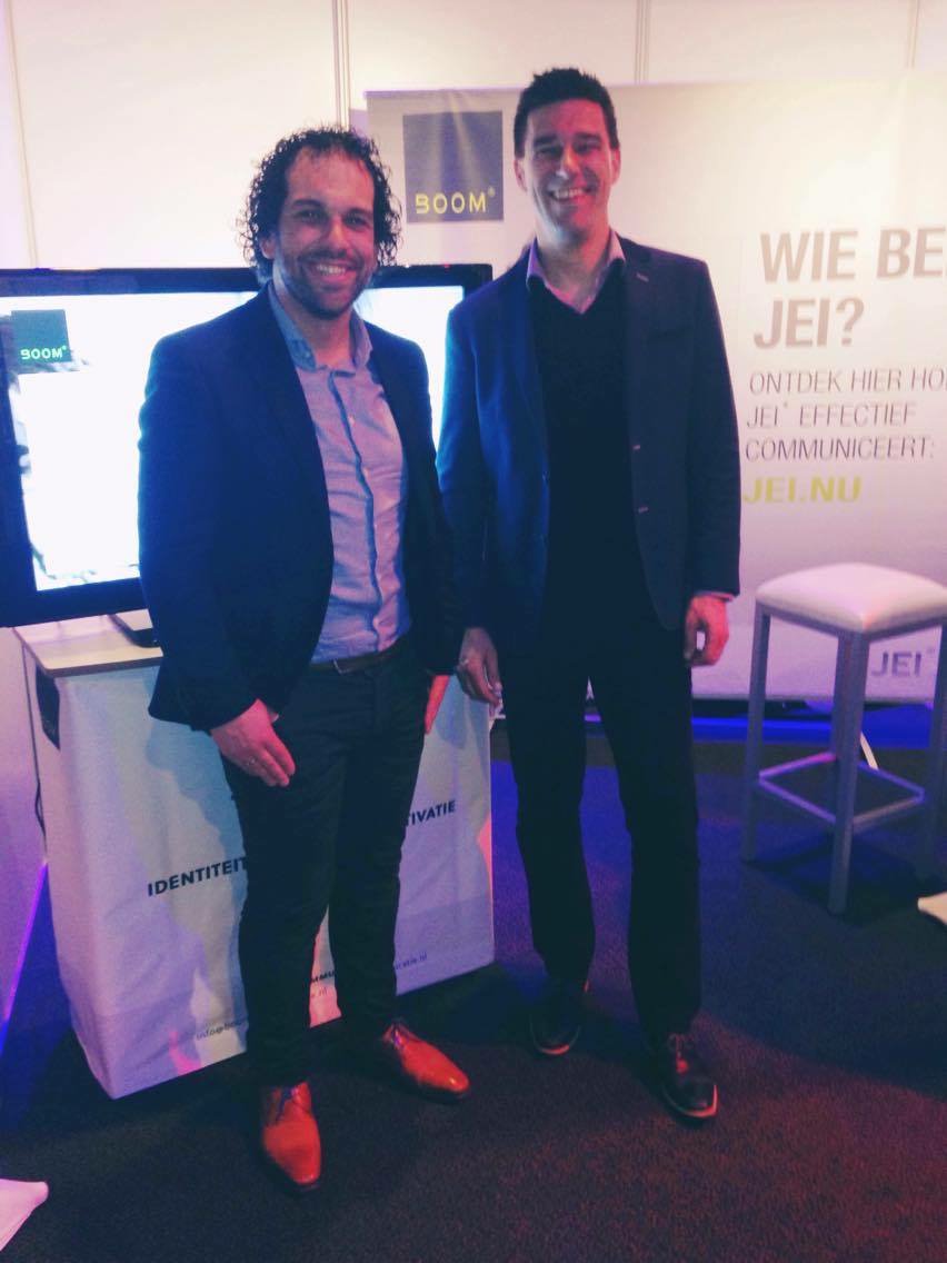 BOOM_tweets's tweet photo. Vandaag present op het #vocongres. Kennis delen over positionering, werving en voorlichting scholen #durftevragen https://t.co/0wJQP1eLrD