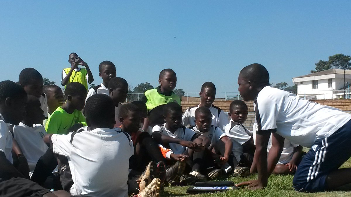 ascentsoccer's tweet photo. Tactical team talk ahead of game vs FAIS (USA) https://t.co/m8pj5YdC1Z