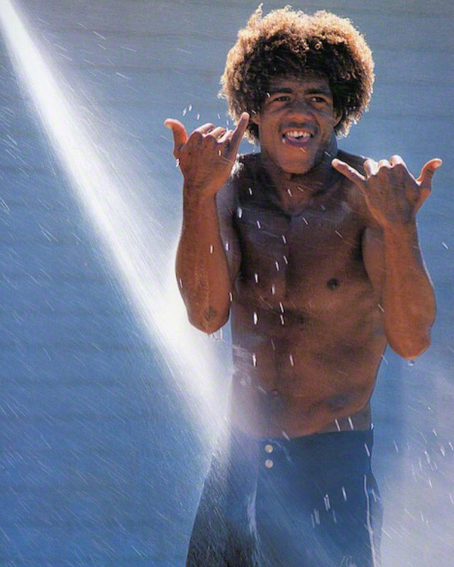 kaladacaptain's tweet photo. Happy birthday #UncleButtons. #RestinParadise. #ButtonsKaluhiokalani #FatherOfModernDaySurfing https://t.co/V4ogZE9EOn