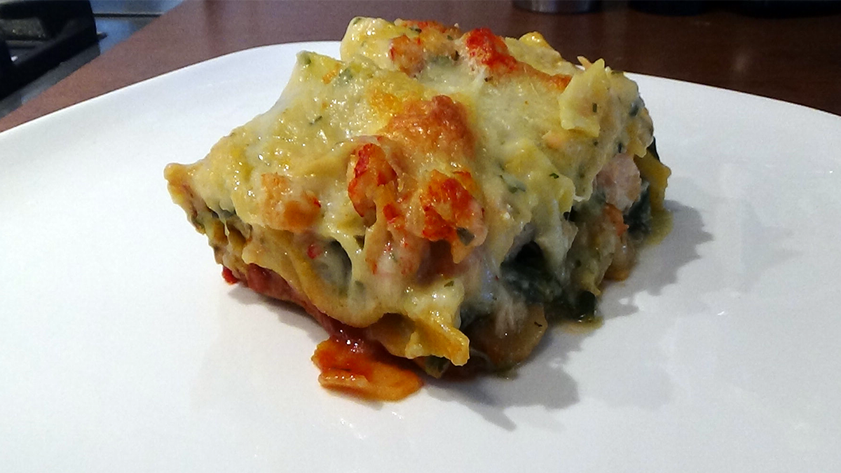 Juul has made a delicious seafood lasagne!:
youtu.be/ytNypcvWemk