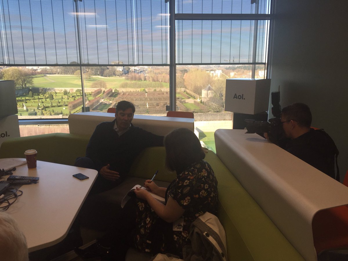 laurs_scanlan's tweet image. Our CEO TA chatting to Laura from the Irish Times this morning at Aol Towers Dublin #AOL #cultureandcode