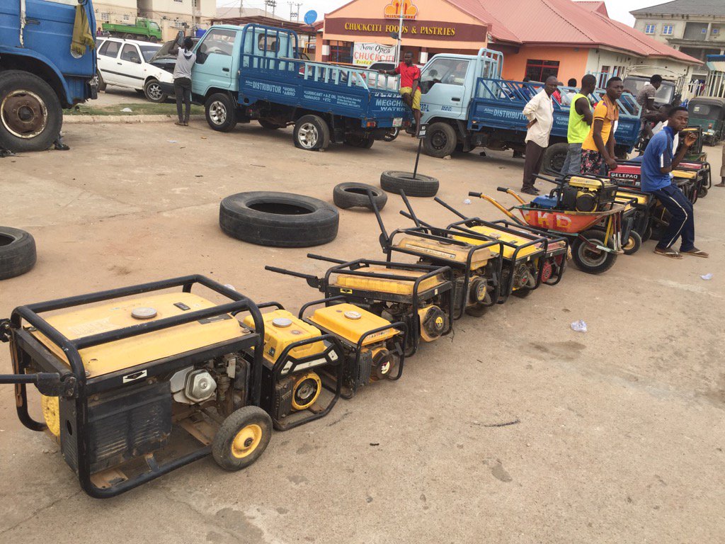 Chrisewokor's tweet image. When there is no electricity, generator have to find their ways to petrol stations and queue up too like cars