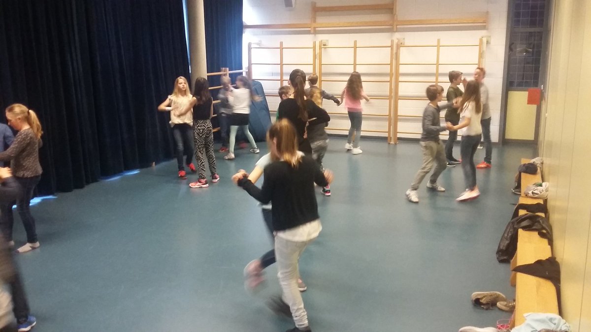 Dansles van #dansschoolWesseling <a href="/SpectrumSKOP/">HetSpectrum</a>