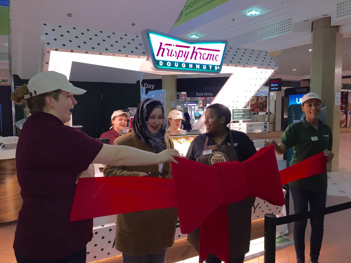 krispykremeUK's tweet photo. Hey, we are now OPEN in @HammersBroadway serving delicious doughnuts &amp; great coffee! Why not stop by and say Hi :O) https://t.co/VqIacFTFm9