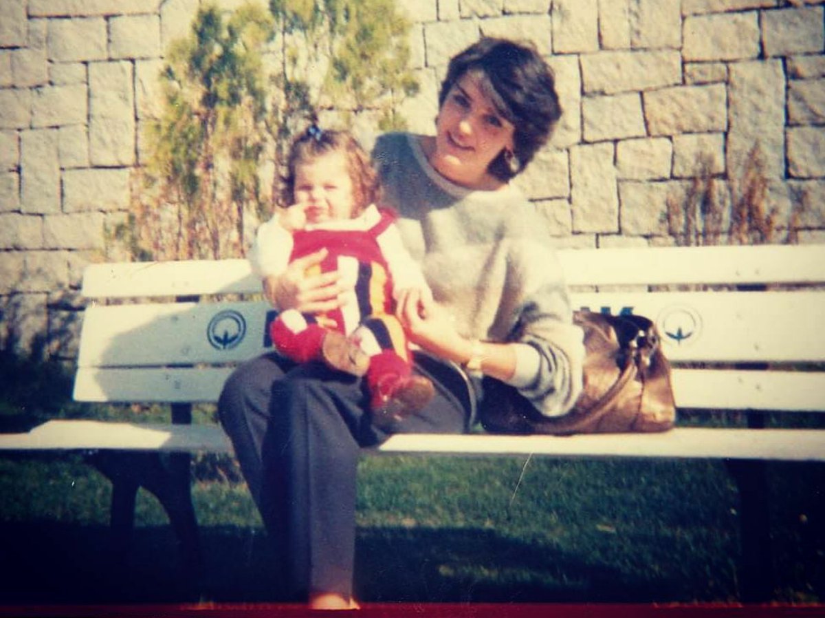 pelinkarahan's tweet photo. Geçmiş zaman olur ki...💕 benim tombikliğim😊 annemin güzelliği❤️ #pelinkarahan https://t.co/ZCSpilYMhk