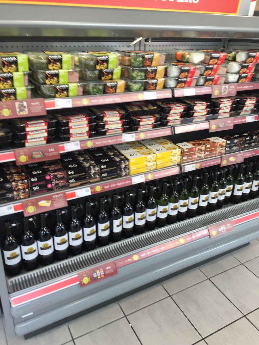 MyLocalWeekSt's tweet image. Come and pick up our new £10 Meal Deal. Main, Side, Dessert and Bottle of Wine for just £10! #MyLocal