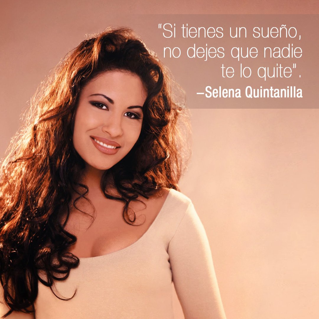Univision's tweet photo. Hoy recordamos a Selena Quintanilla en su aniversario luctuoso. ¿Cuál de sus canciones recuerdas más? https://t.co/FJb5Hznjdz