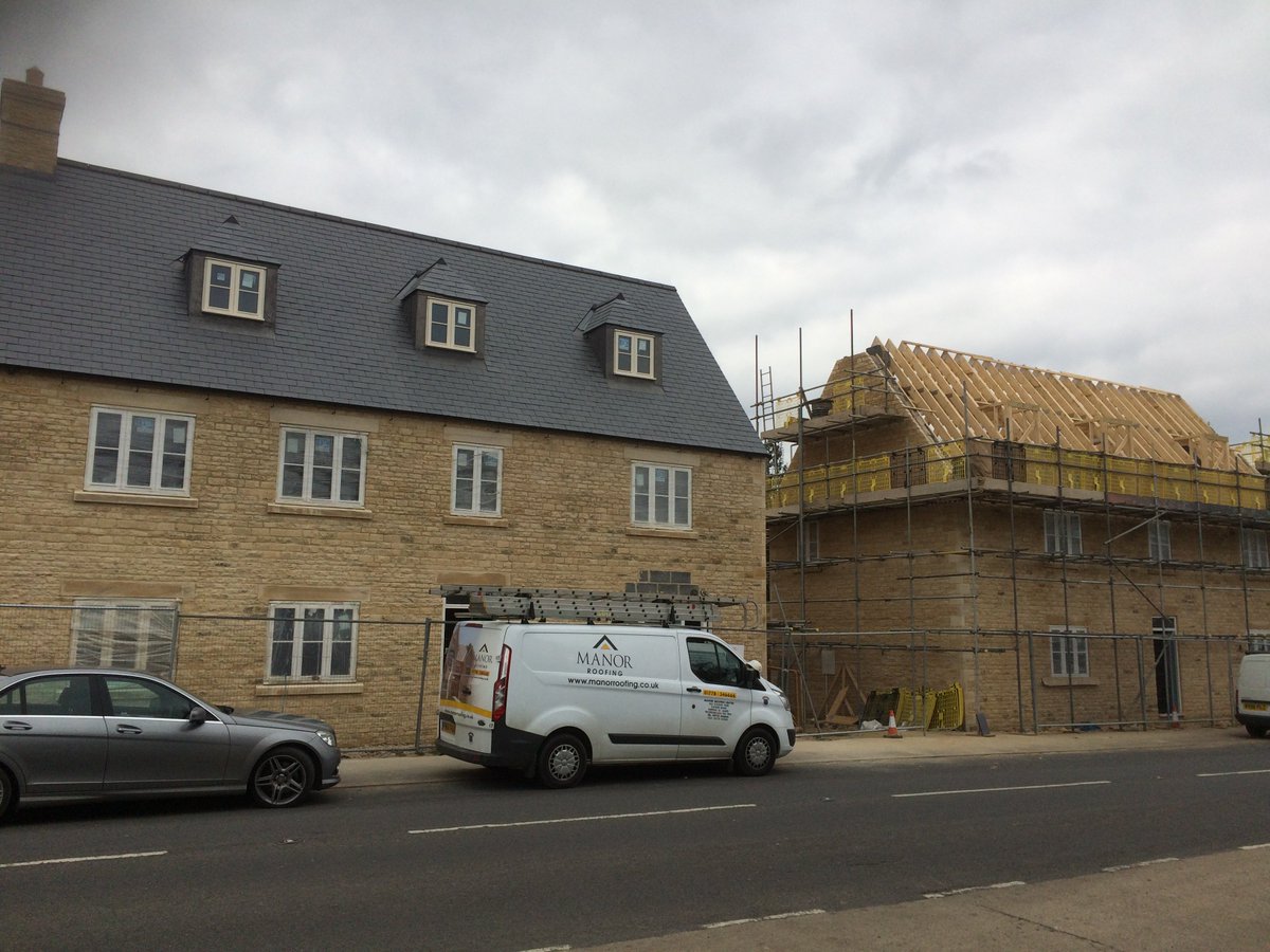 manorroofing's tweet photo. A natural slate roof for this very impressive new house in #Elton near #Peterborough.. https://t.co/4IgeaYkmp1