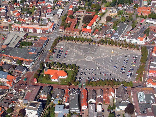 SOLI_eV's tweet photo. Unser #SOLIKonzert findet auf dem Marktplatz in Heide, am 09.07.2016 statt! #Dithmarschen rockt für eine Gute Sache! https://t.co/NqFxNTVhTK