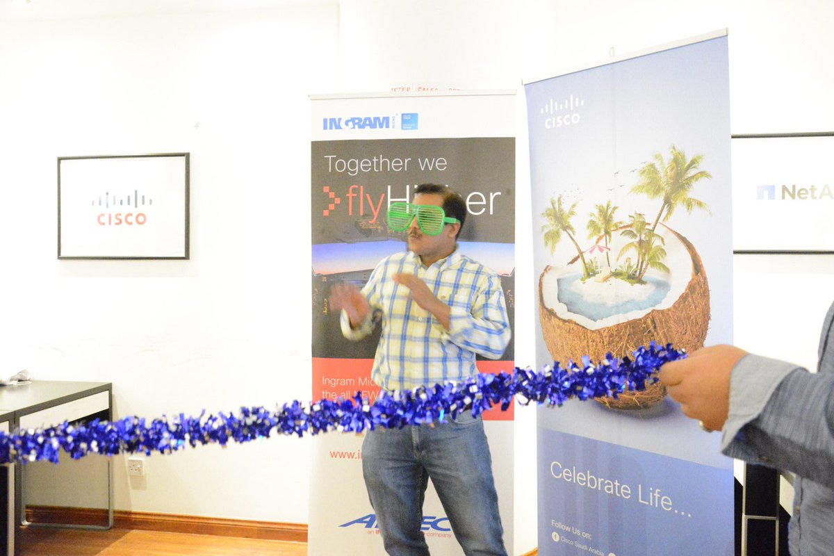 Aptec_Saudi's tweet photo. @CiscoDistEMEAR #DCCIMKSA #DCCLimbo https://t.co/woql1CvLSo