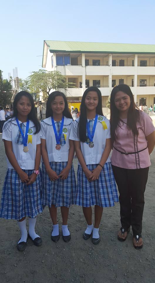 RoseZyrenn's tweet photo. Recgnition Day!
#Top2 #SY20152016 https://t.co/tfRFZvXzeU