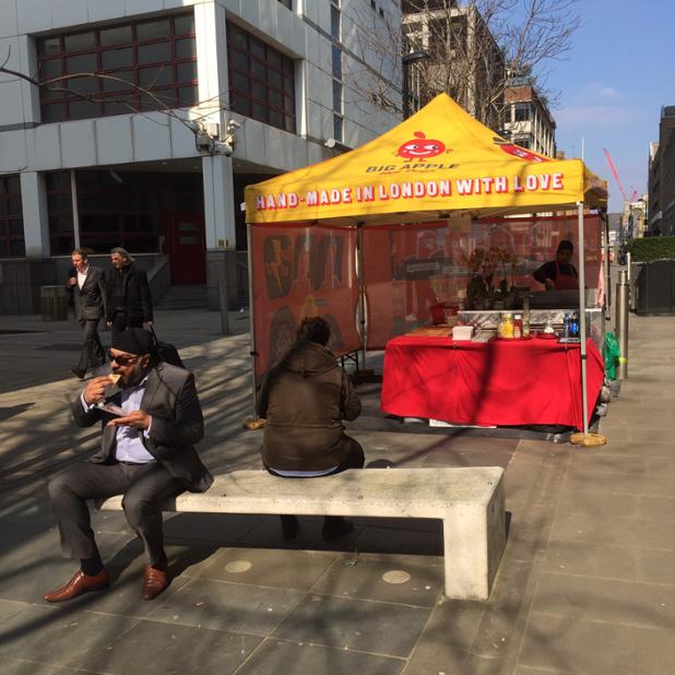 BigAppleHotDogs's tweet photo. Come and claim your place in the sun @crownfood this lunchtime! https://t.co/cOTXo5LPVK