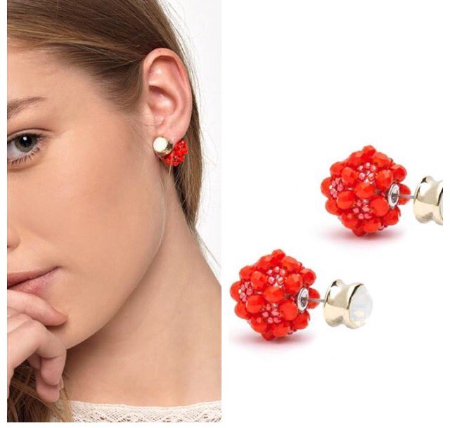 LunacyBoutique's tweet photo. #Reversible #studs #crystalearrings #beadedjewellery #costumejewellery #lunacyboutique #sixtiesinspired #vintage https://t.co/mKpCKDX3ef