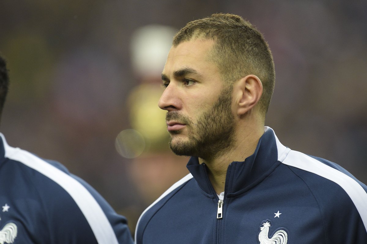 Duels__Football's tweet photo. Voulez-vous encore de Benzema en équipe de France ?

RT : OUI
LIKE: NON https://t.co/PDoJODtTn2