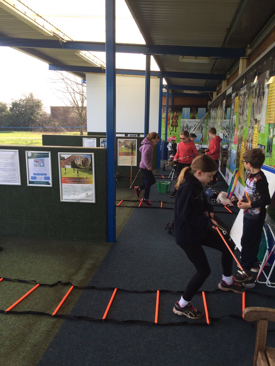 Today's camp @Golf_Kent @GolfRootsHQ @TWKidsOnTheGo #LadderDrills #FundamentalMovements #JuniorGolf #JuniorCamp