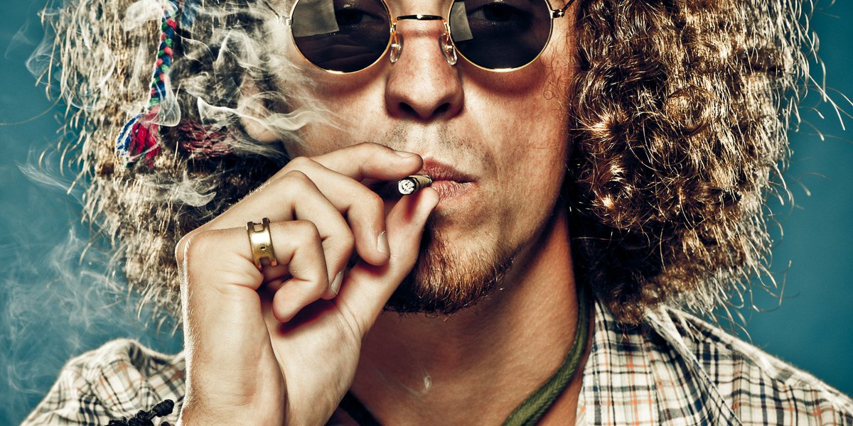 Canadian agency allows employees to smoke weed in its offices, to attract creative talents. bit.ly/1SAHrwS
