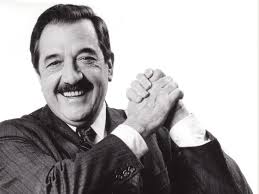 Llevamos tu sonrisa como bandera, y cada día te necesitamos más.