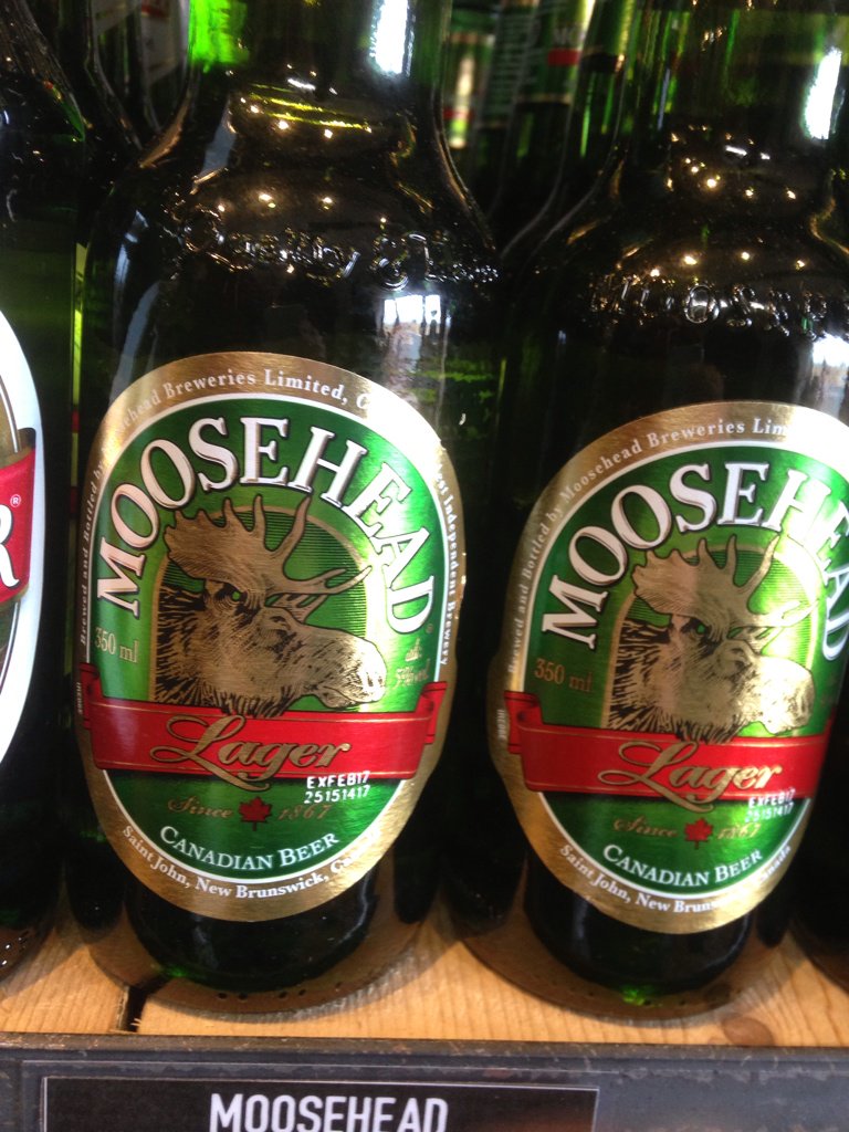 SimmoBen's tweet image. Think I might have found you a weekend tipple @BroadcastMoose Replace the Half Time Pies with a bottle of this!!