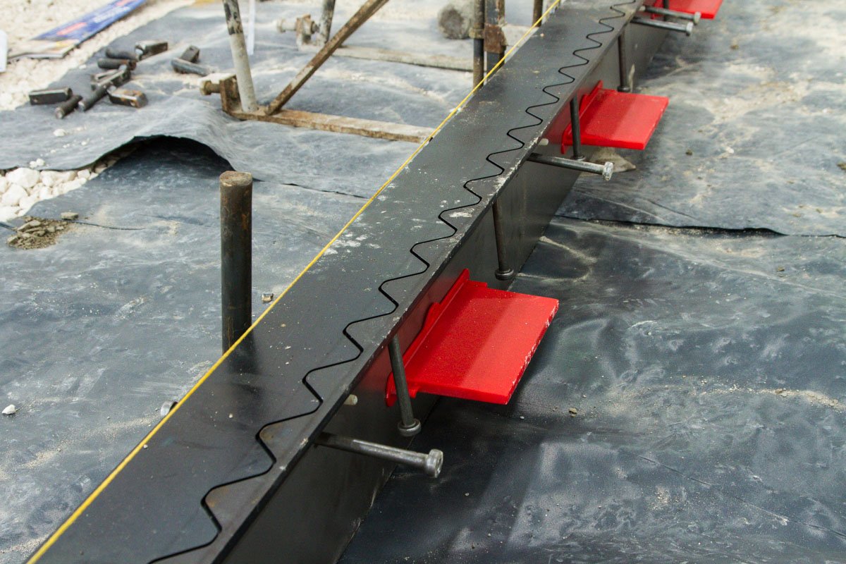 MalinFloors's tweet image. @bandkbuild Markham Vale site has @shieldjoint armouring in free movement areas. @armourjoint @ACIFC_Concrete