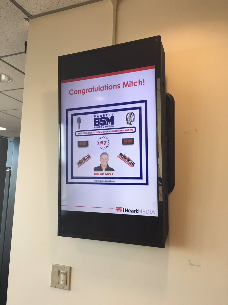 Im_Just_Brent1's tweet photo. I'm sorry world: VERTICAL VIDEOS ARE NOT A BIG DEAL. Our office has a vertical TV. #provencorrect https://t.co/Uopm8jNi3x